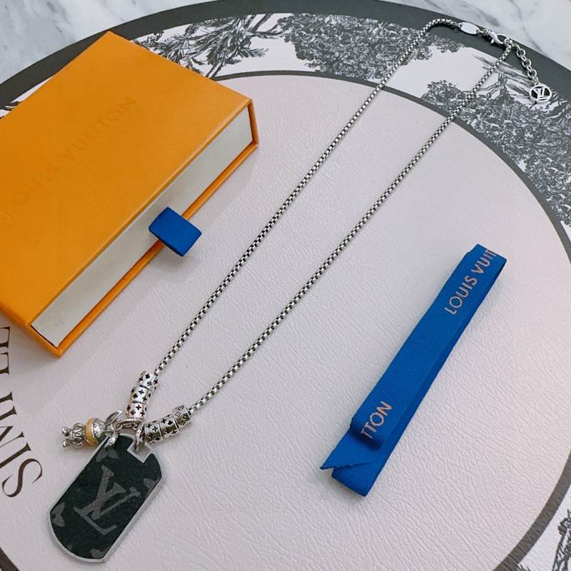LV Necklace 11yxx19